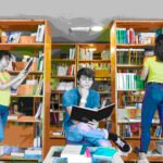 teenagers-spending-time-library (1)